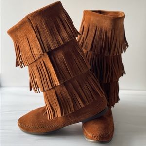 Minnetonka Suede Women’s Moccasin Boots
